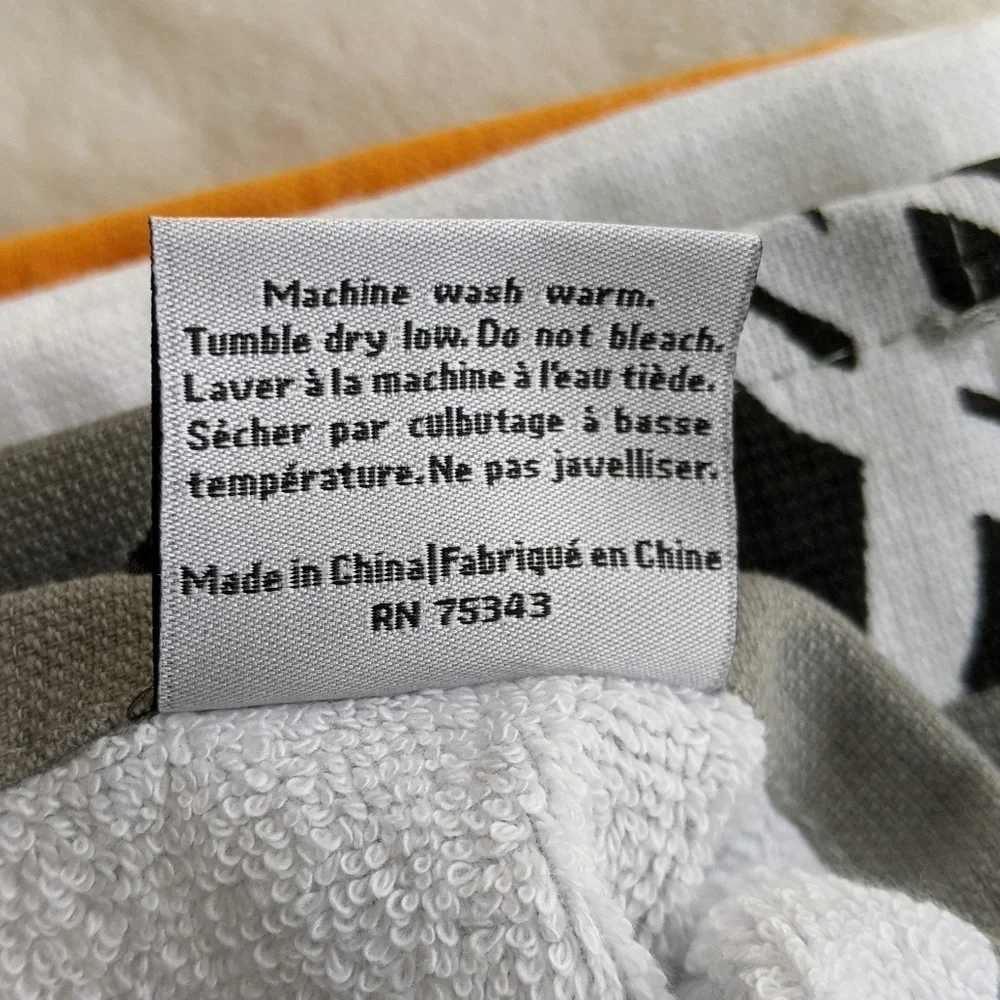 Boston Terrier Pug Halloween Theme Kitchen Towels Set of 4 Textured Cotton NWT
